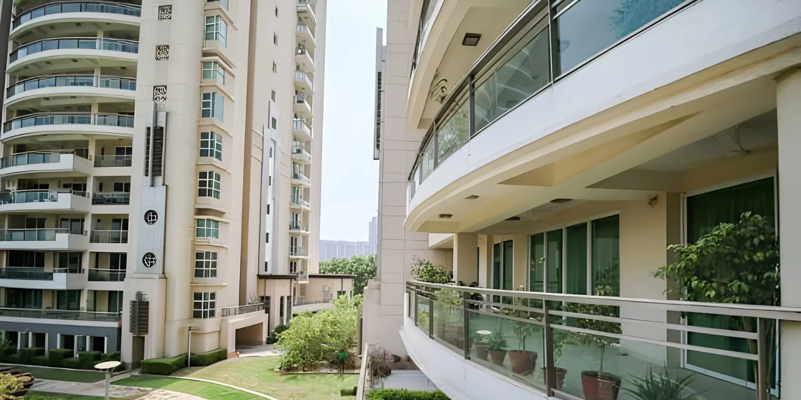 DLF The Aralias luxury interior and exterior perspective 4 in Sector 42 Gurugram