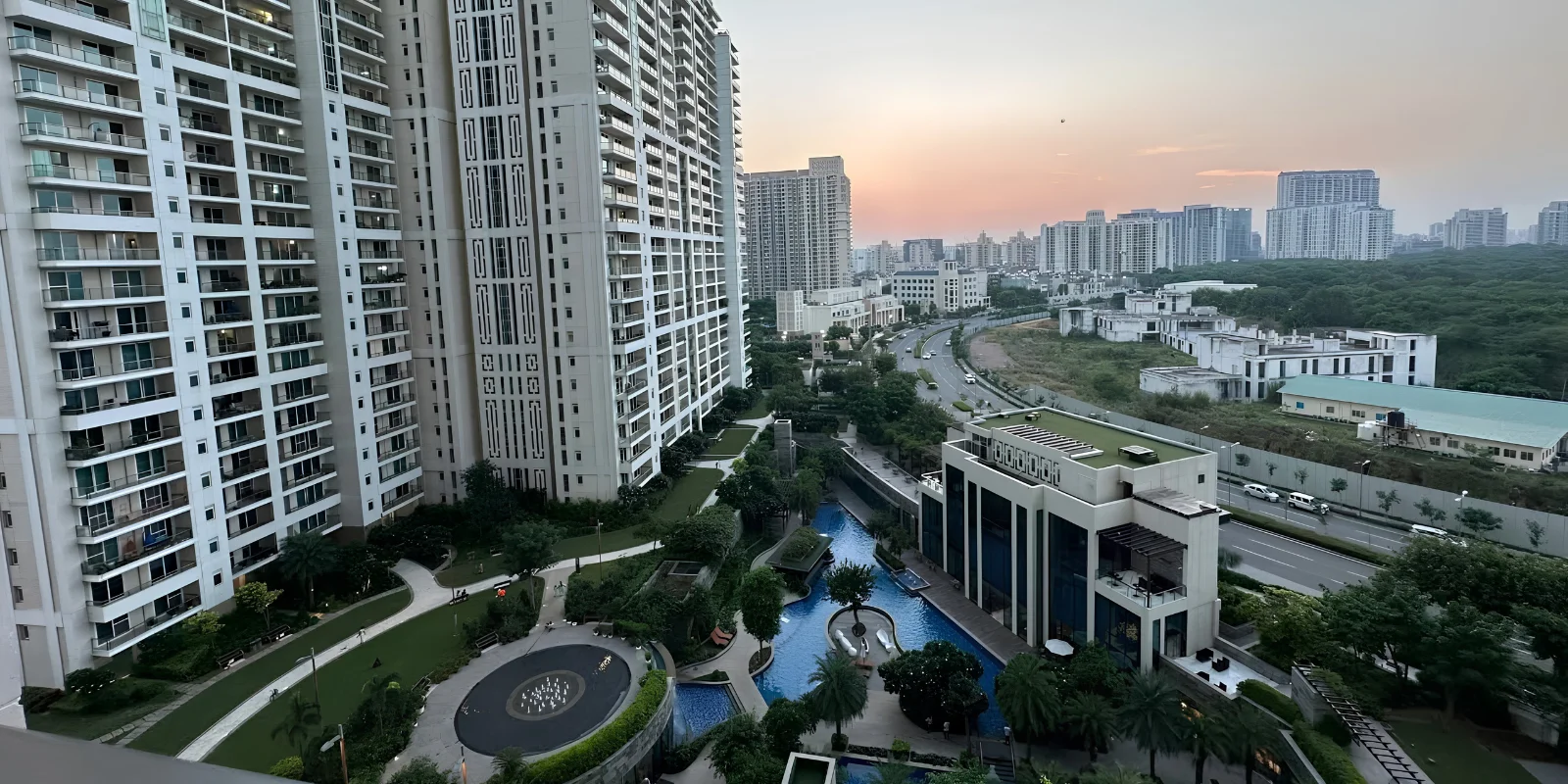 DLF The Crest luxury interior and exterior perspective 4 in Sector 54 Gurugram